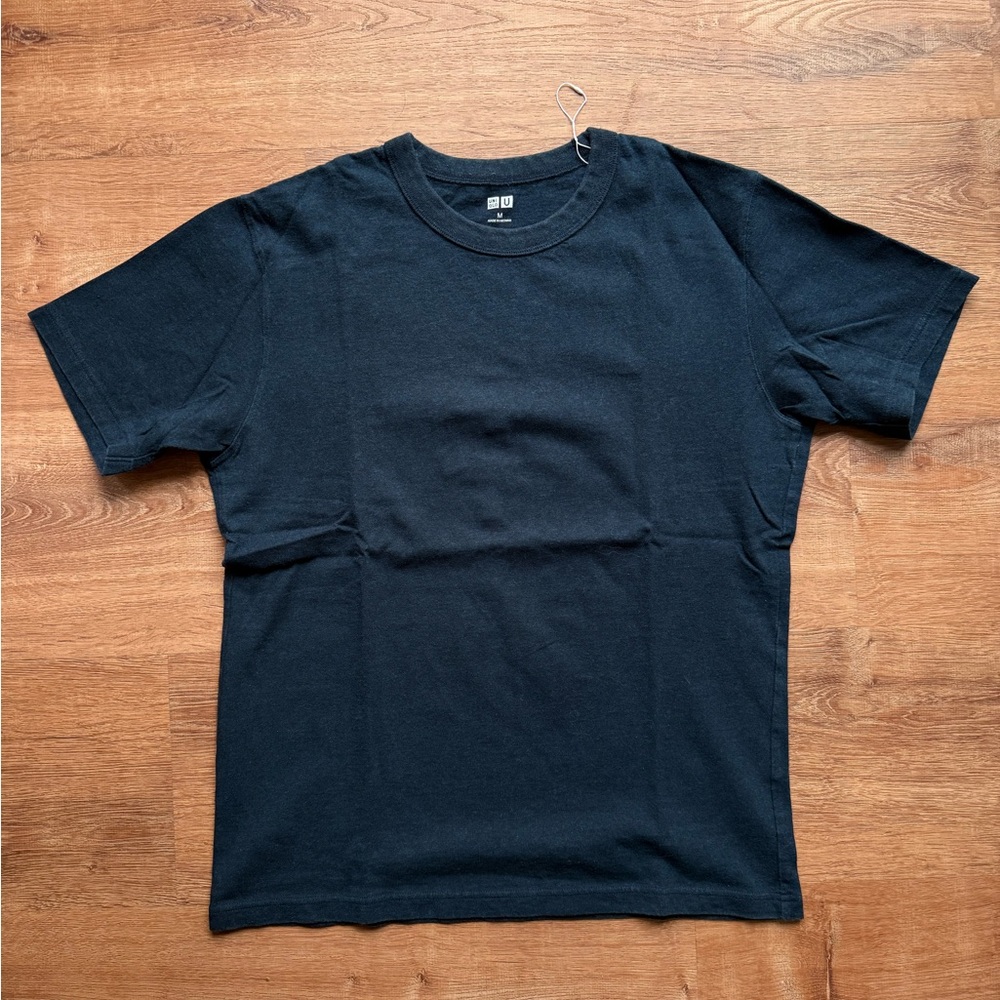 UNIQLO Men’s Crew Neck T-Shirt in navy